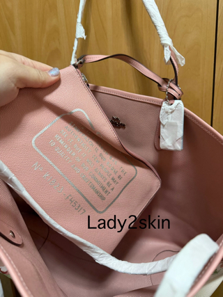 รูปภาพที่#3 ของสินค้า : Reversible Tote Bag #ดอกชมพู รูปภาพที่3 ของสินค้า : Reversible Tote Bag #ดอกชมพู