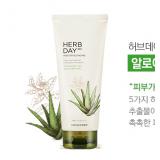 ( Aloe ) THE FACE SHOP HERB DAY 365 MASTER BLENDING FACIAL FOAMING CLEANSER